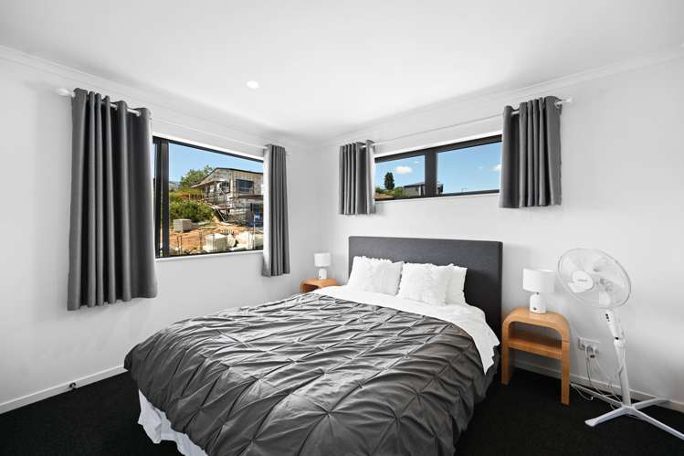 2A Oku Close Hillcrest_10