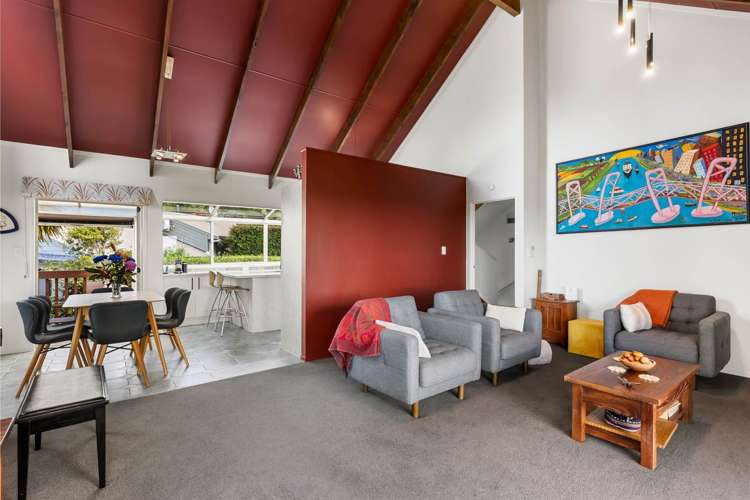 14 Longfellow Parade Glen Eden_33