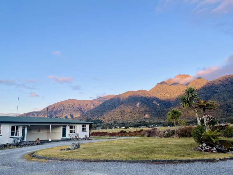 2830 Franz Josef Highway Franz Josef Glacier_8