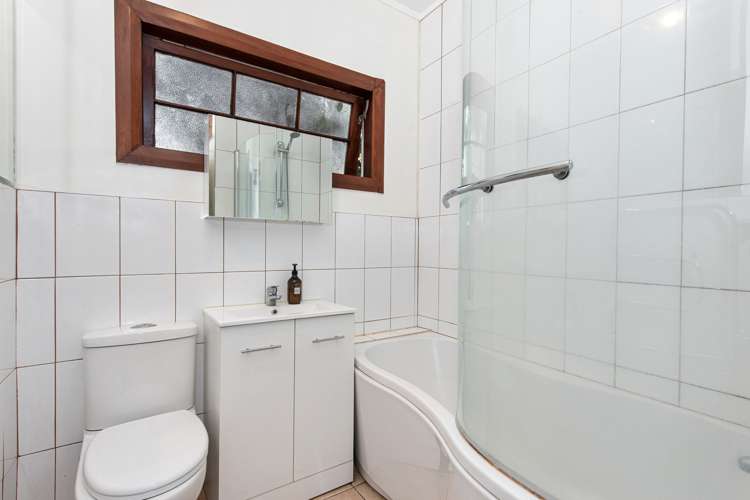 2a Masons Avenue Hamilton East_9