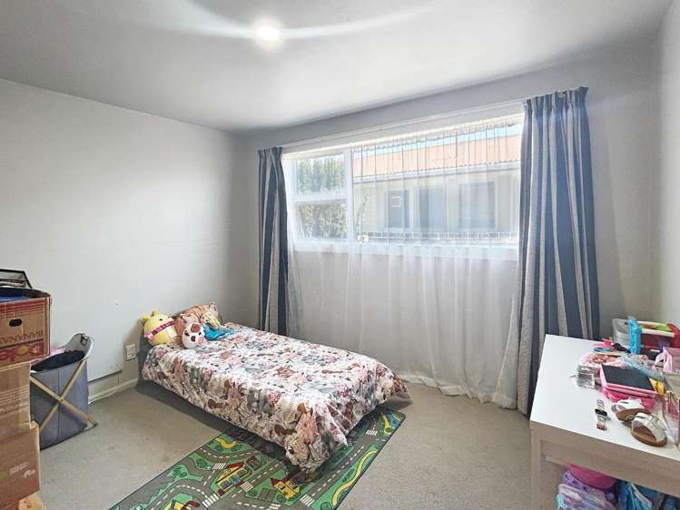 96 Daniels Road 1520_8