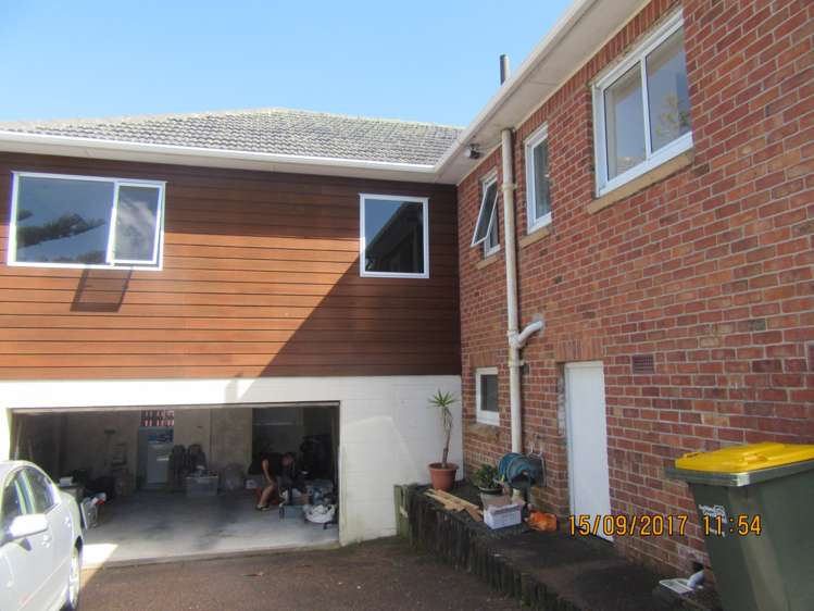 11 Tirimoana Road Te Atatu South_13