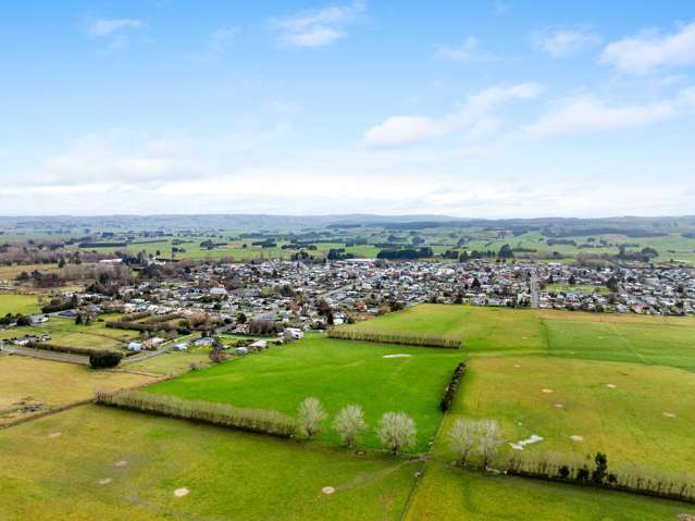 21 Back Road Milton_4