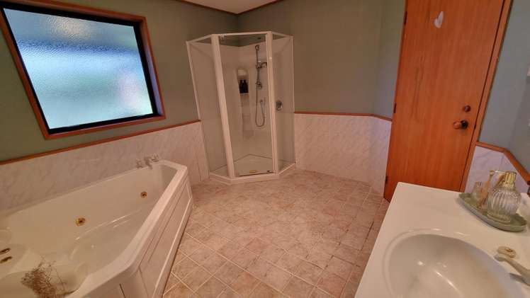 7 Drury Street West Colac Bay_9