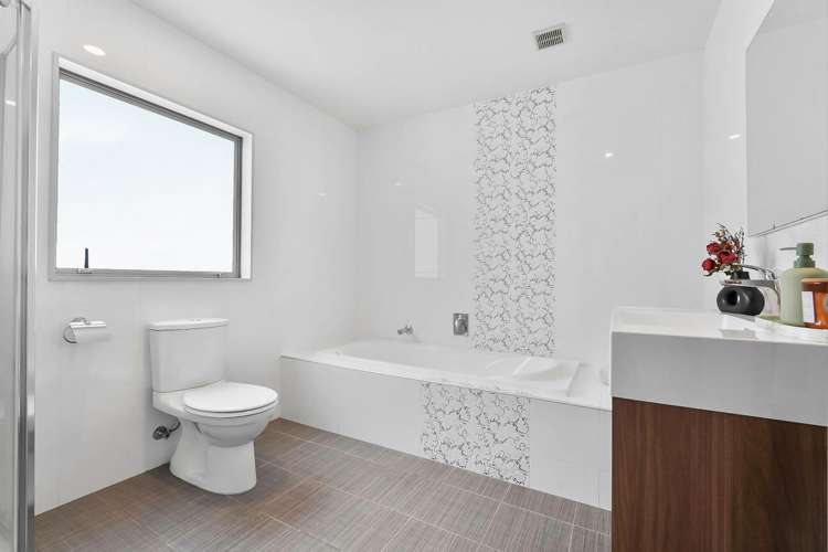 22 Borneo Drive Fairview Heights_17