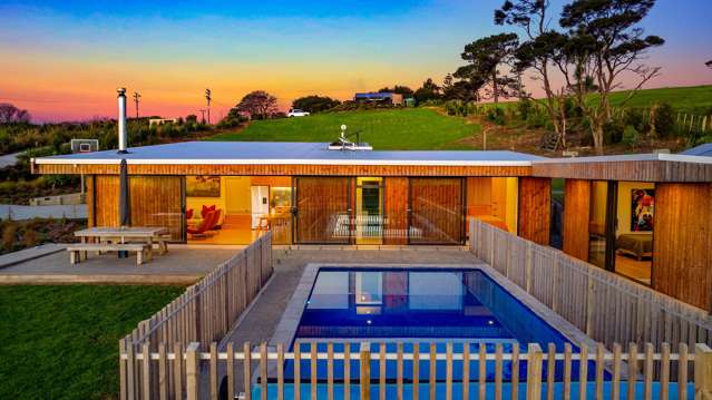 94 Amreins Road Waitakere_1