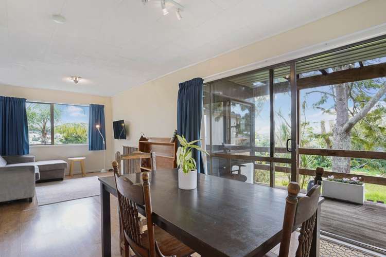 2/610 Beach Road Browns Bay_16