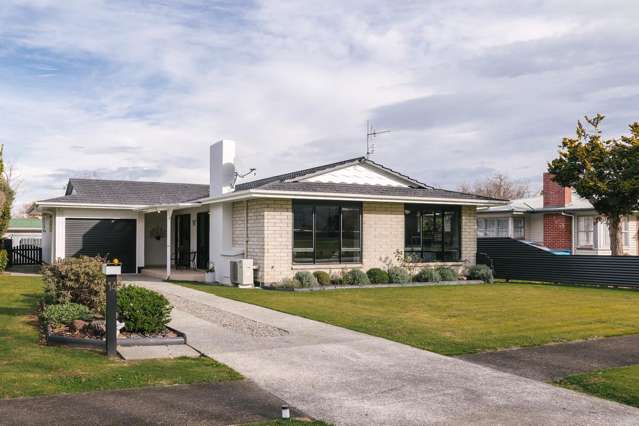 Comfort, Convenience, and Parkside Charm