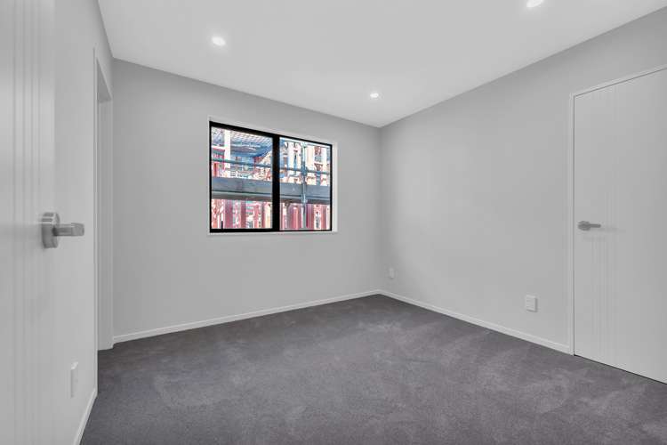 8 Elevation Street Flat Bush_14