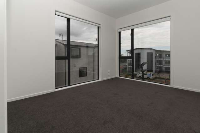 13/1 Fruitvale Road New Lynn_4