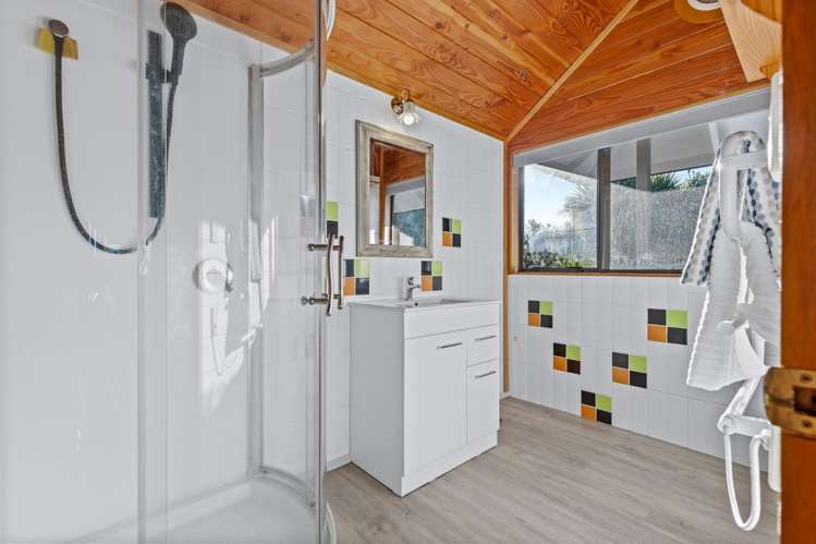 33 Puketaha Road Swanson_37