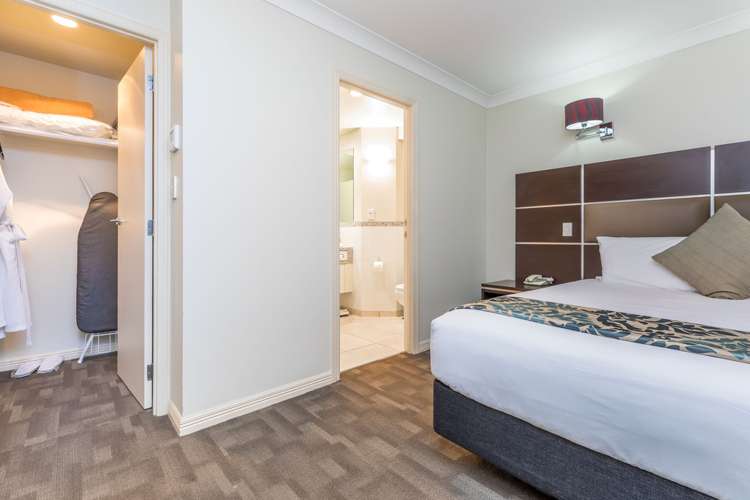 10m/100 Greys Avenue Auckland Central_13