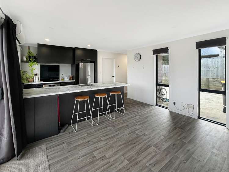 B/24 Oliver Street 1086_8