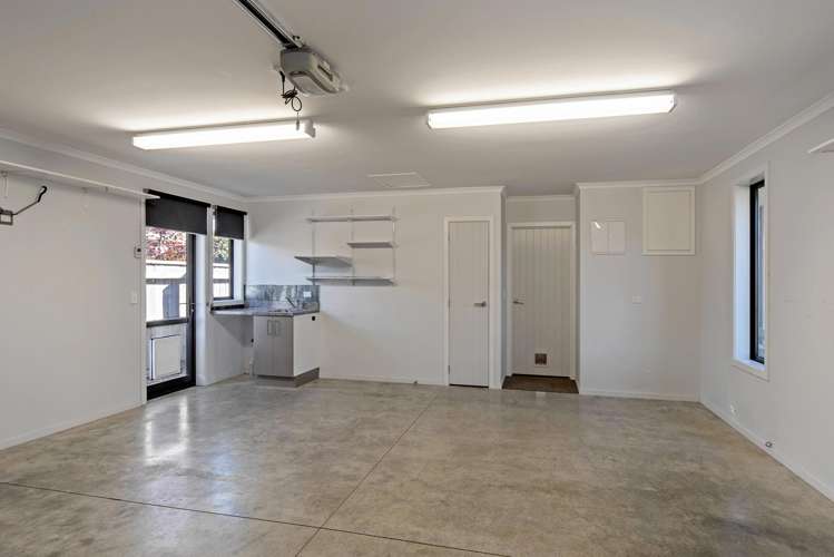 9 Fairose Drive Richmond_15