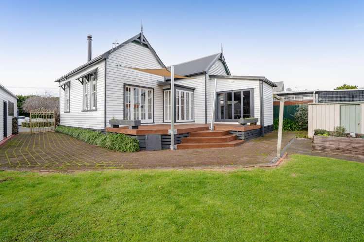 24 Dunn Street Egmont Village_21