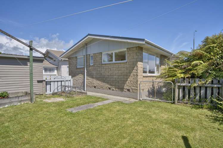 186 Stafford Street Hokitika_22