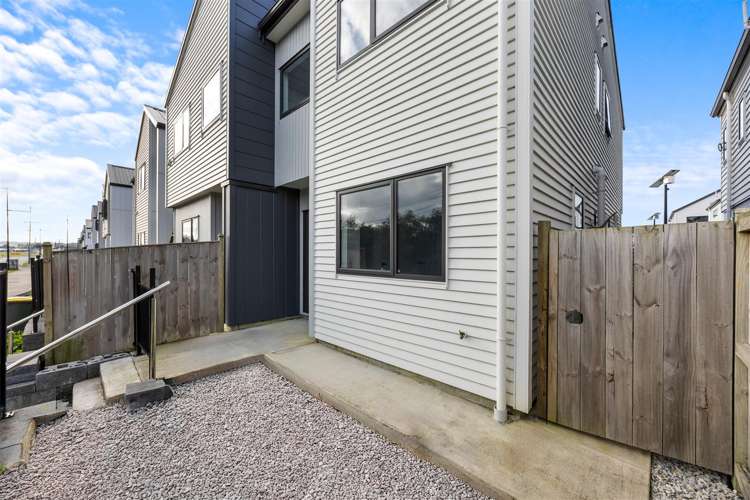 143 Grove Road Papakura_17