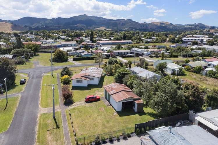 1 Robin Street Waihi_18