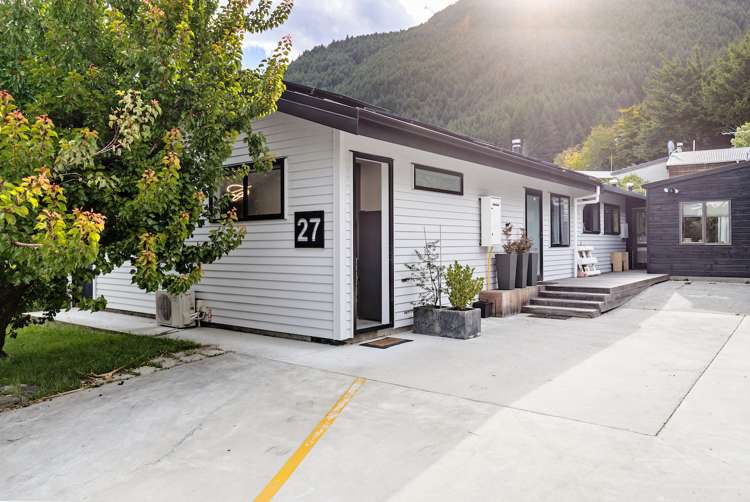 27 Watts Road Fernhill/Sunshine Bay_4