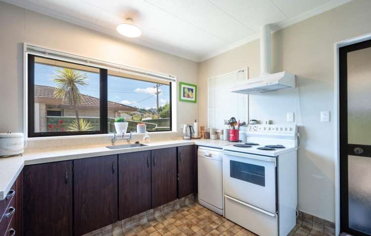 2/14 Marsden Road 10816_1