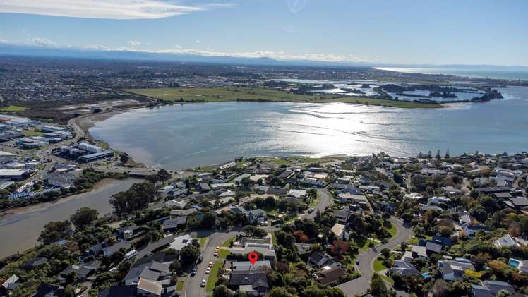 65 Cannon Hill Crescent Mount Pleasant_28