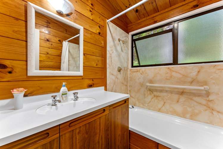 89 Brick Bay Drive Sandspit_11