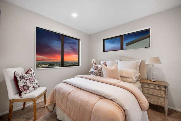 18/929-933 East Coast Road Torbay_16