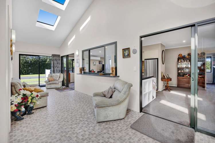 2 Heaphy Road Opunake_4