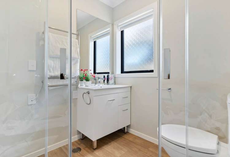 10/125B Metcalfe Road Ranui_12