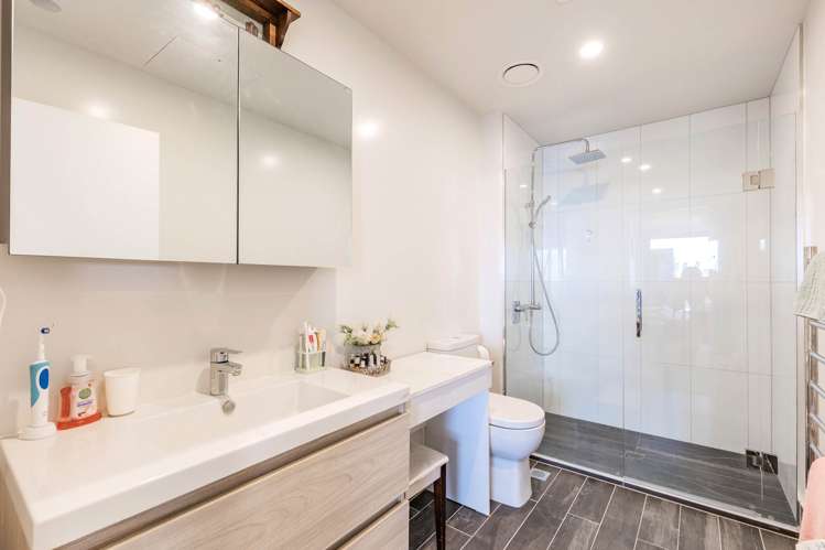 1502/70 Anzac Avenue City Centre_6