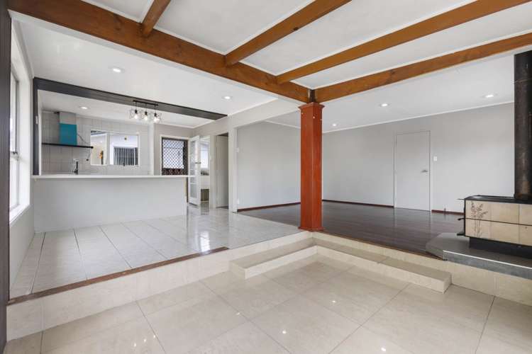 66 Sikkim Crescent Clover Park_11