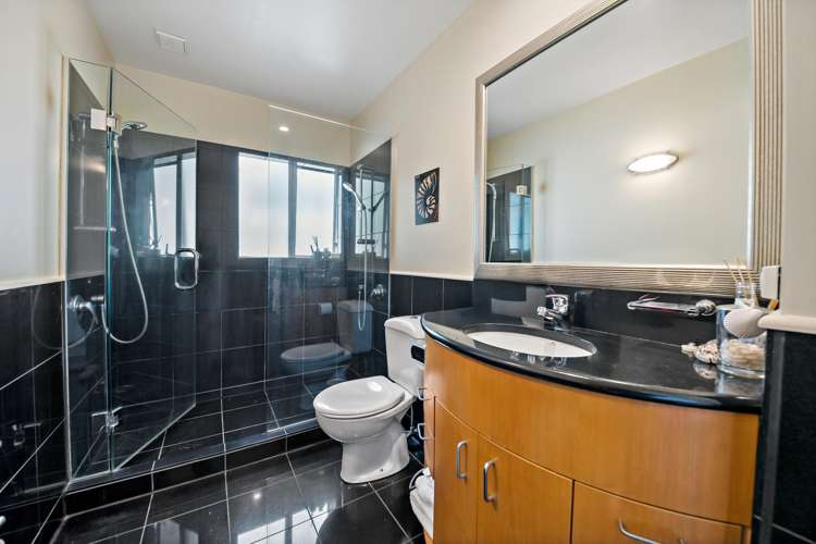130A Paritai Drive Orakei_13