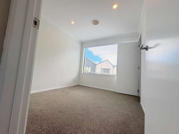13 Wharara Lane Massey_9