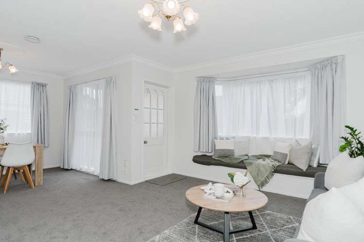 1b Wall Street Nawton_5