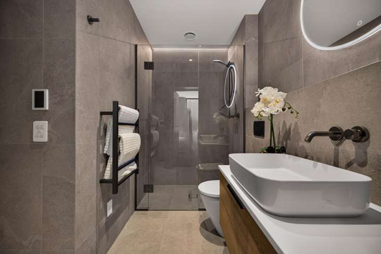 27/2 McKinlay Lane Jacks Point_18
