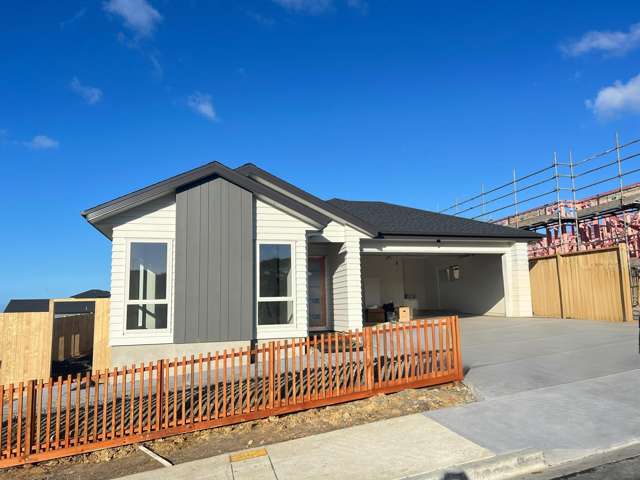 Modern Versatility with Elevated Views