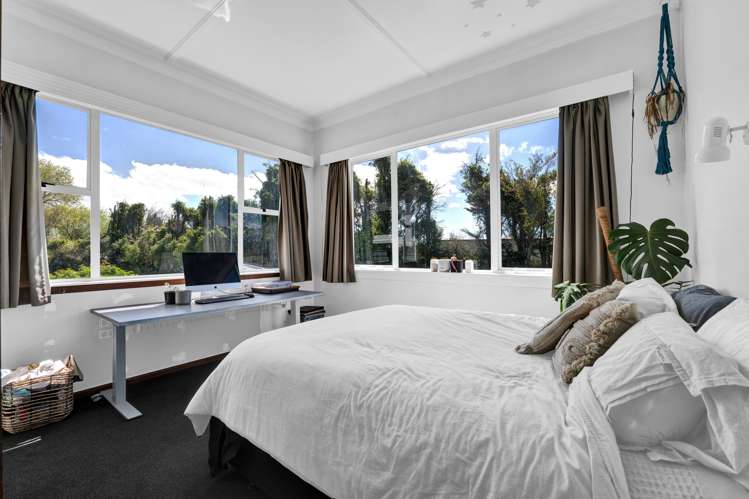 1233 Egmont Road Egmont Village_14