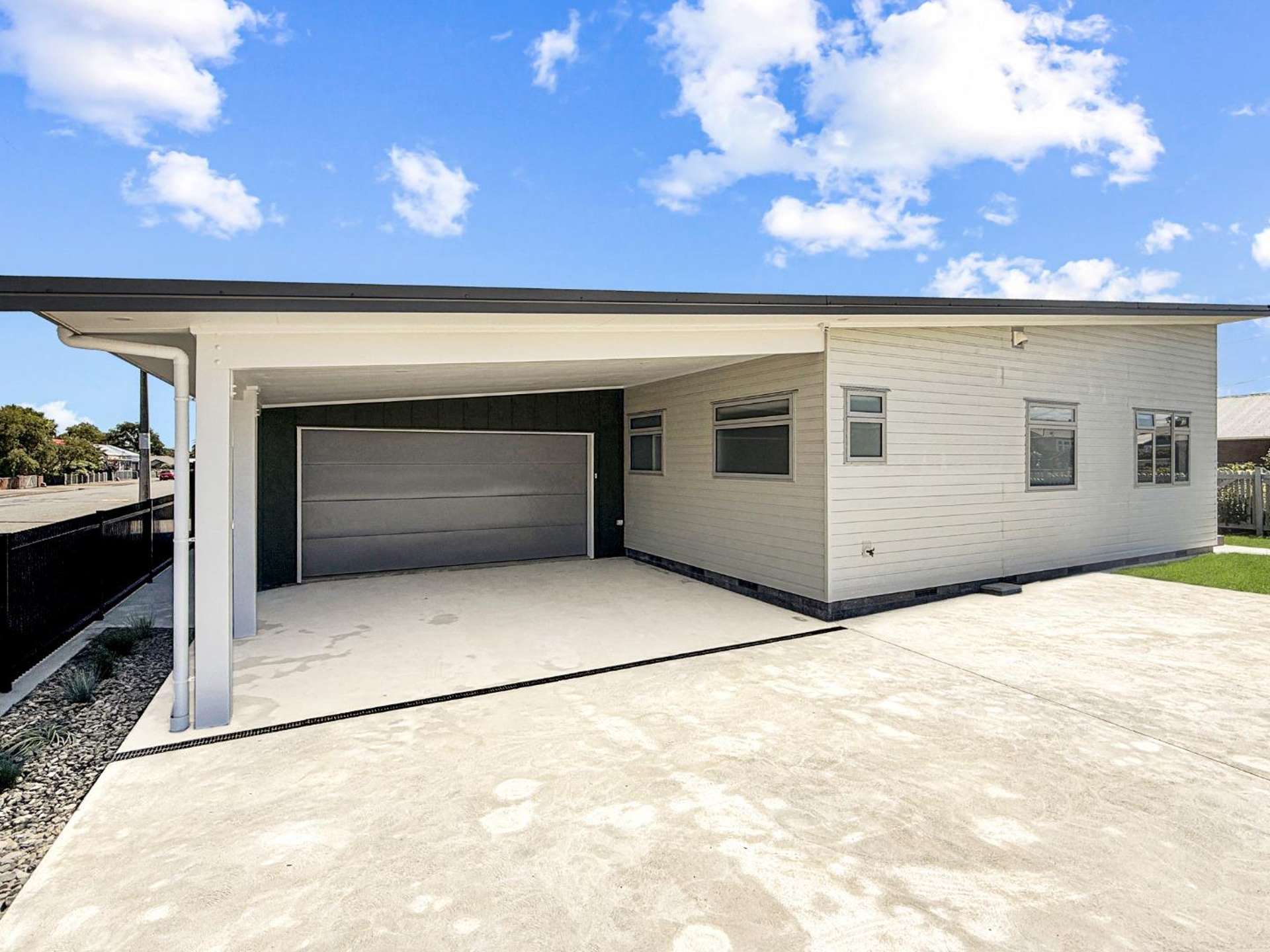 64 Swinburn Street 1192_0