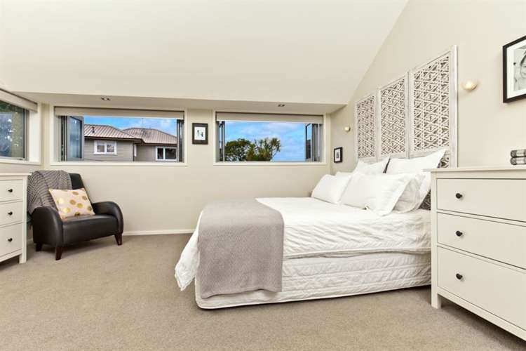 42 Williamson Avenue Belmont_12