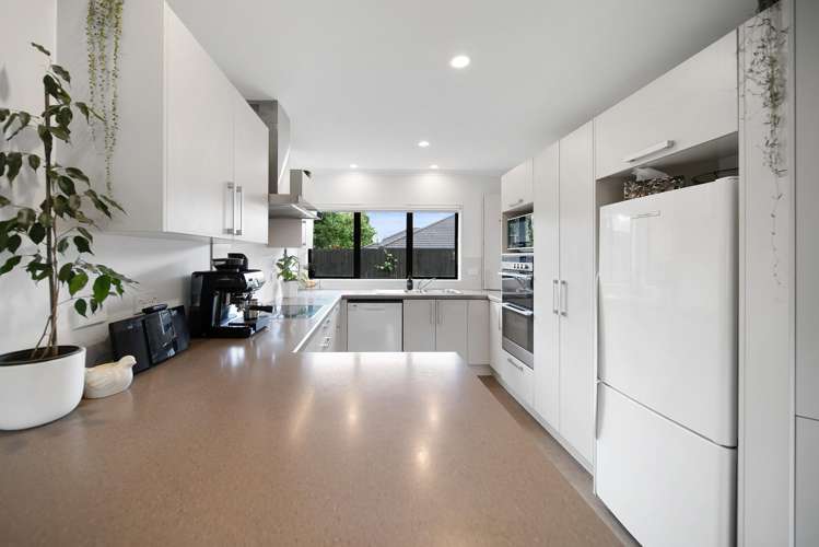 17a Callis Avenue Opaheke_16