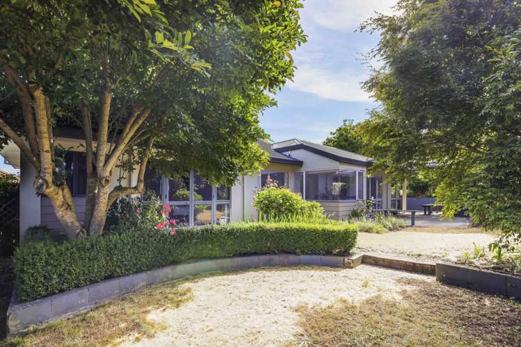 51 Sunnyhills Avenue Glenview_13