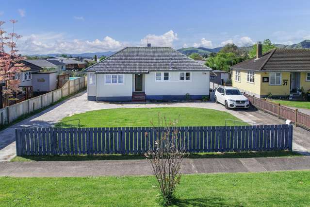 Family Home in the Heart of Paeroa