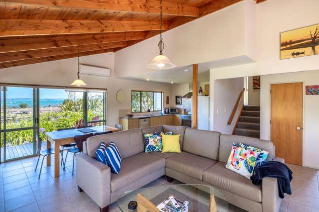 49 Tahatai Road Oneroa_2