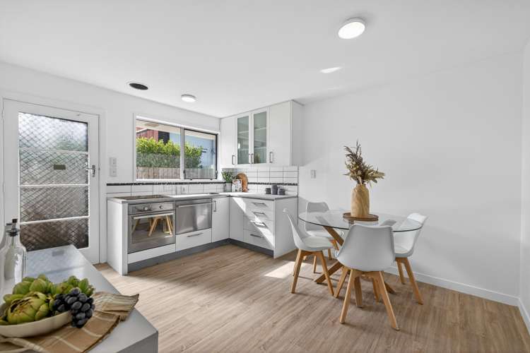 2/130 Edgeware Road_5