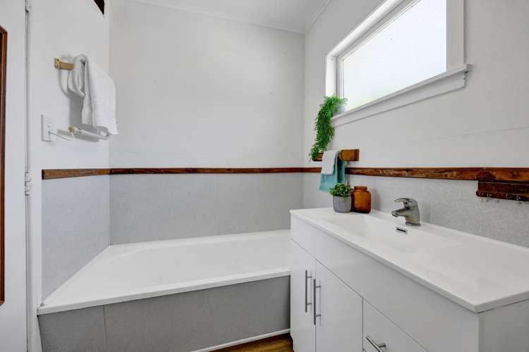 37 Awanui Street Merrilands_14