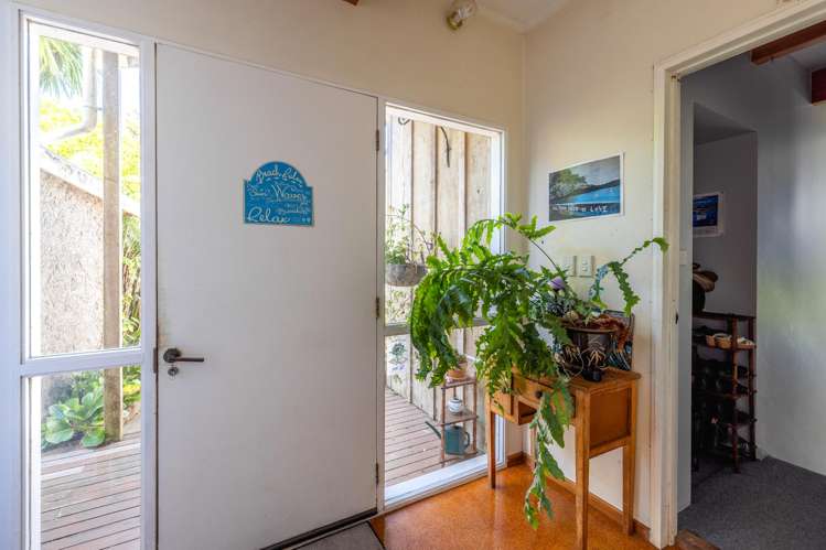 9 Pah Road Onetangi_8