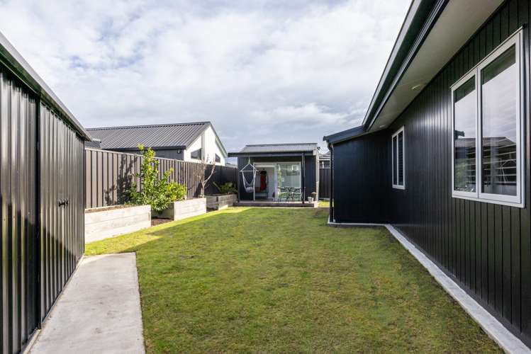 12 Horton Close Frimley_25