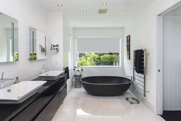 55 Applefield Court Northwood_28