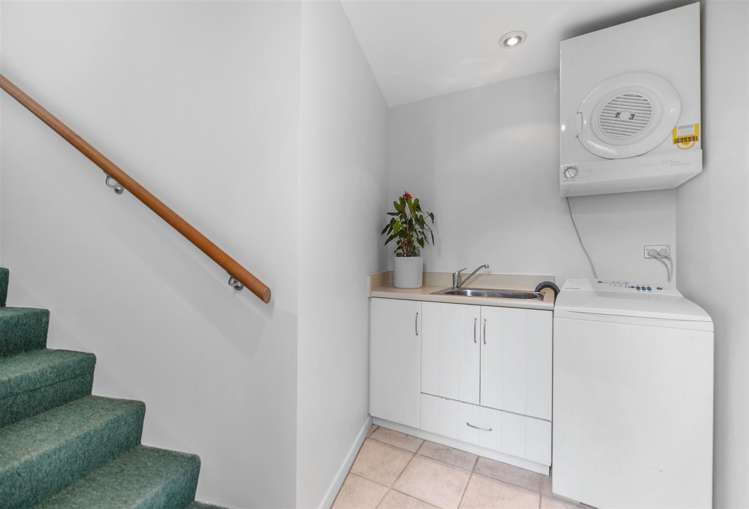 94 Hensman Road Queenstown_23