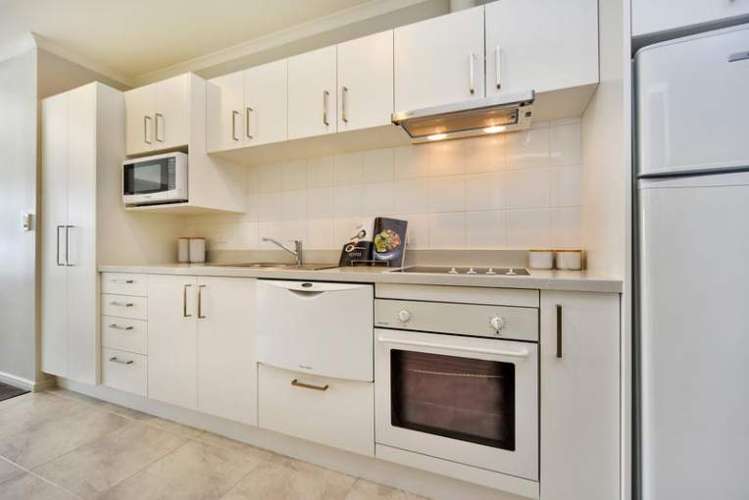 8b/1 Emily Place Auckland Central_5